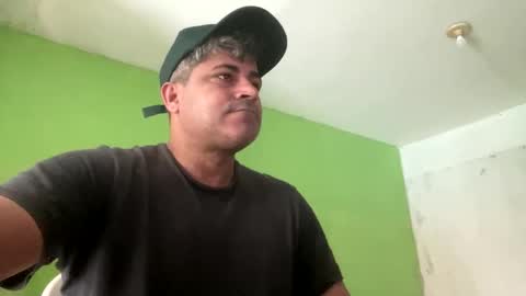 Snapshot of 9vinhocamshow chatting on 14, 9, 2025 9vinhocamshow online show from 14, 9, 2025