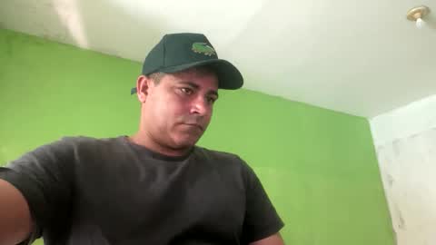 Snapshot of 9vinhocamshow chatting on 15, 9, 2025 9vinhocamshow online show from 15, 9, 2025