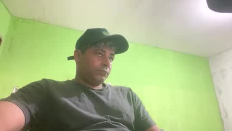 Snapshot of 9vinhocamshow chatting on 29, 9, 2025 9vinhocamshow online show from 29, 9, 2025