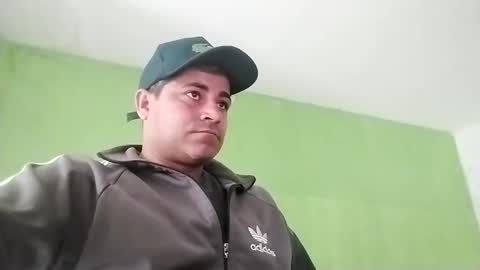 Snapshot of 9vinhocamshow chatting on 29, 9, 2025 9vinhocamshow online show from 29, 9, 2025