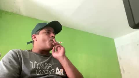 Snapshot of 9vinhocamshow chatting on 6, 10, 2025 9vinhocamshow online show from 6, 10, 2025