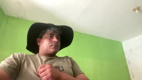 Snapshot of 9vinhocamshow chatting on 9, 10, 2025 9vinhocamshow online show from 9, 10, 2025