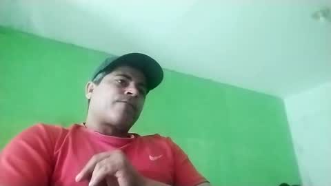 Snapshot of 9vinhocamshow chatting on 13, 10, 2025 9vinhocamshow online show from 13, 10, 2025