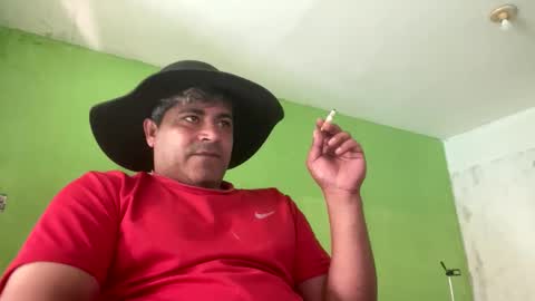 Snapshot of 9vinhocamshow chatting on 14, 10, 2025 9vinhocamshow online show from 14, 10, 2025