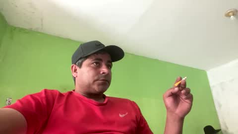 Snapshot of 9vinhocamshow chatting on 18, 10, 2025 9vinhocamshow online show from 18, 10, 2025