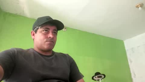 Snapshot of 9vinhocamshow chatting on 22, 10, 2025 9vinhocamshow online show from 22, 10, 2025