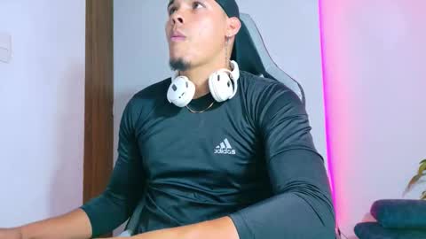 Snapshot of _0324 chatting on 25, 3, 2026 rick online show from 25, 3, 2026