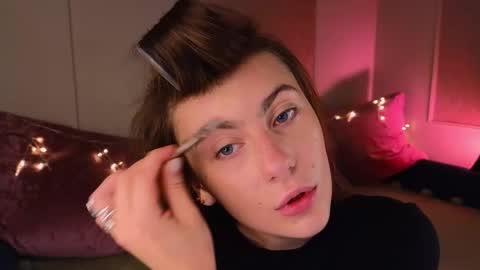 Willow online show from 4, 12, 2025