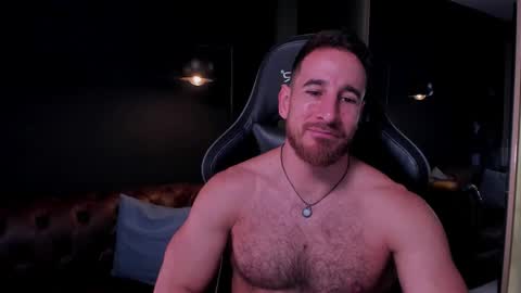 Snapshot of _adamcoper_ chatting on 12, 11, 2025 _adamcoper_ online show from 12, 11, 2025