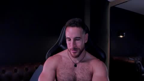 Snapshot of _adamcoper_ chatting on 21, 12, 2025 _adamcoper_ online show from 21, 12, 2025