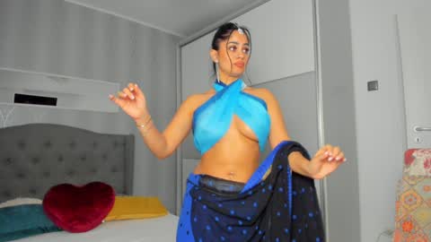 Snapshot of _adelle chatting on 25, 1, 2025 Adelle online show from 25, 1, 2025