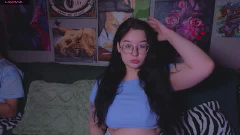 Snapshot of _adrenalinee_ chatting on 3, 12, 2025 KENDALL NATHANRYAN LUCY online show from 3, 12, 2025