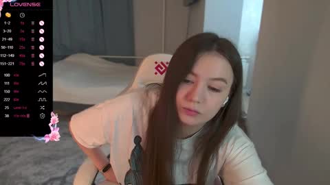 Snapshot of _aein_emy_ chatting on 22, 10, 2025 Emy online show from 22, 10, 2025