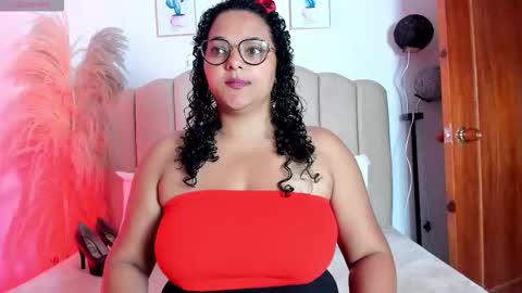 Snapshot of _aithanaa_ chatting on 25, 11, 2025 _aithanaa_ online show from 25, 11, 2025