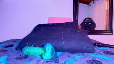 Snapshot of _alexaa_20 chatting on 4, 2, 2025 Alexa online show from 4, 2, 2025