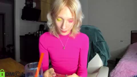 Snapshot of _alice_kitty chatting on 18, 11, 2025 Gaylord online show from 18, 11, 2025