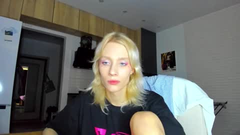 Snapshot of _alice_kitty chatting on 23, 12, 2025 Gaylord online show from 23, 12, 2025