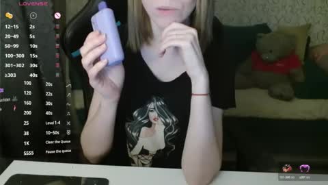 Snapshot of _alicecullen_ chatting on 30, 11, 2025 AliceCullen online show from 30, 11, 2025