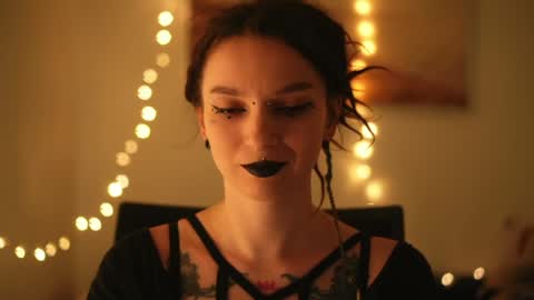 Snapshot of _alicemorrison_ chatting on 17, 4, 2026 Alice Morrison Mistress Datura online show from 17, 4, 2026