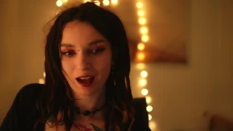 Snapshot of _alicemorrison_ chatting on 18, 4, 2026 Alice Morrison Mistress Datura online show from 18, 4, 2026