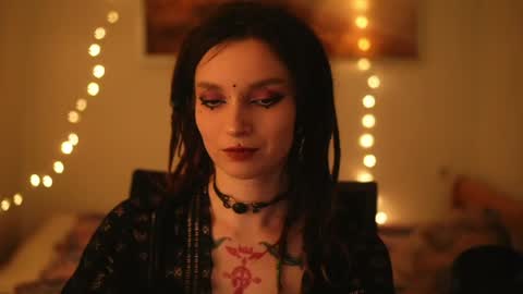 Snapshot of _alicemorrison_ chatting on 19, 4, 2026 Alice Morrison Mistress Datura online show from 19, 4, 2026