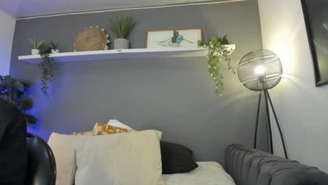 Snapshot of _aliice_1 chatting on 7, 2, 2025 Alice online show from 7, 2, 2025