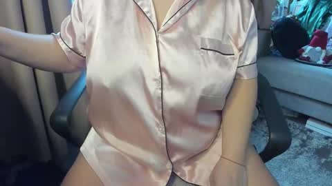 Snapshot of _alyssia_ chatting on 20, 12, 2025 lisa online show from 20, 12, 2025