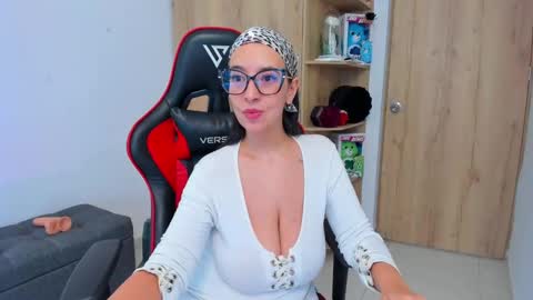 AMANDA online show from 23, 9, 2025