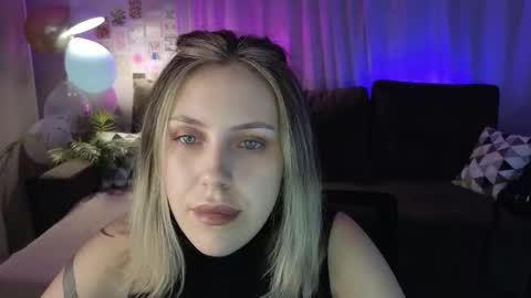 _amymoore_ online show from 9, 2, 2026