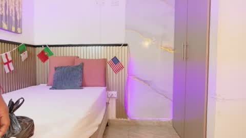 Snapshot of _anais_rose_ chatting on 4, 7, 2026 ANAIS online show from 4, 7, 2026