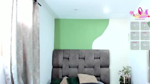      online show from 1, 12, 2025