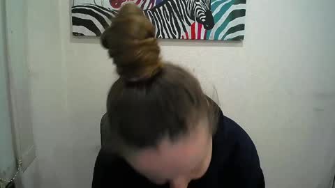 Snapshot of _annabelle_lee chatting on 27, 4, 2026 Anna online show from 27, 4, 2026