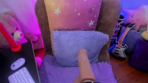 Snapshot of _antonella_dreams chatting on 11, 4, 2026 _antonella_dreams online show from 11, 4, 2026