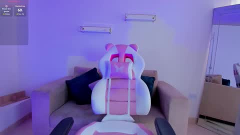    online show from 28, 3, 2026