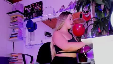 Snapshot of _asscutebig_ chatting on 27, 2, 2026 fer online show from 27, 2, 2026