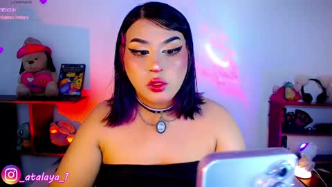 independent model atalaya online show from 5, 1, 2025