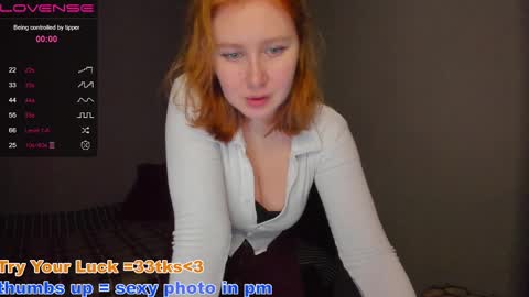 Snapshot of _aurareflection chatting on 4, 12, 2024 hello im Lira online show from 4, 12, 2024