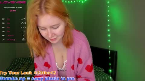 Snapshot of _aurareflection chatting on 3, 1, 2025 hello im Lira online show from 3, 1, 2025