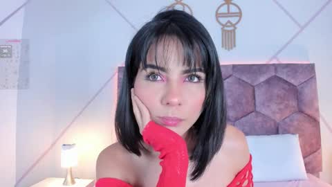 _aurora_collins_ online show from 4, 12, 2025
