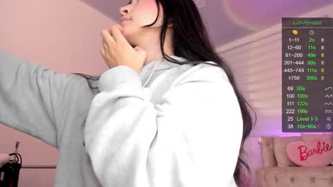 Snapshot of _barbie_joy chatting on 8, 11, 2025 Andrea online show from 8, 11, 2025