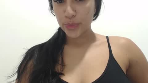 Snapshot of _bella_angel chatting on 26, 9, 2025 Mar online show from 26, 9, 2025