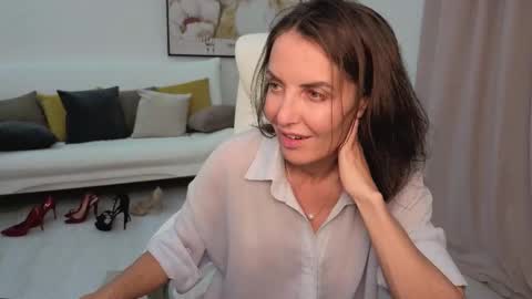 Beylly online show from 11, 9, 2025