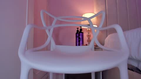 Hi guys i am Bianca  online show from 3, 2, 2025
