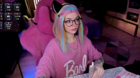 Snapshot of _black_fox__ chatting on 26, 4, 2026 Olivia Subscribe to my Fansly - online show from 26, 4, 2026