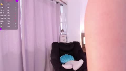 Snapshot of _bleuelune chatting on 19, 3, 2026 Mary online show from 19, 3, 2026