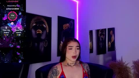 Snapshot of _brenna_hanson_ chatting on 26, 11, 2025 Brenna online show from 26, 11, 2025