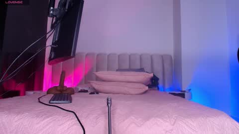 Snapshot of _britanyy_ chatting on 22, 11, 2025 Britany online show from 22, 11, 2025