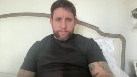 Snapshot of _british_hung_ chatting on 7, 1, 2026 UK BigThick Cock online show from 7, 1, 2026