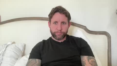 Snapshot of _british_hung_ chatting on 30, 4, 2026 UK BigThick Cock online show from 30, 4, 2026