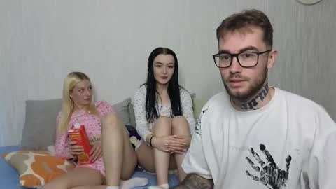 _by_double_sexy_miss_ online show from 18, 9, 2025